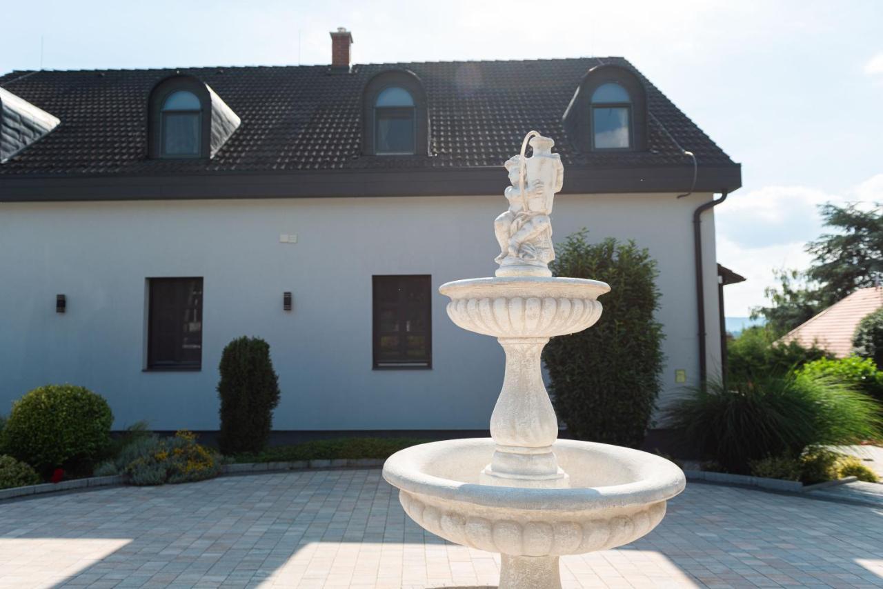 Katzer Villa Badacsonytördemic Esterno foto